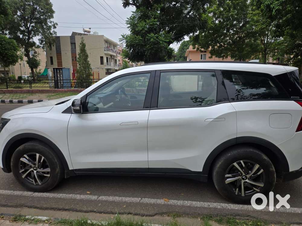 Mahindra Xuv700 2.2 Ax 5 Diesel Mt 7 Str, 2023, Diesel