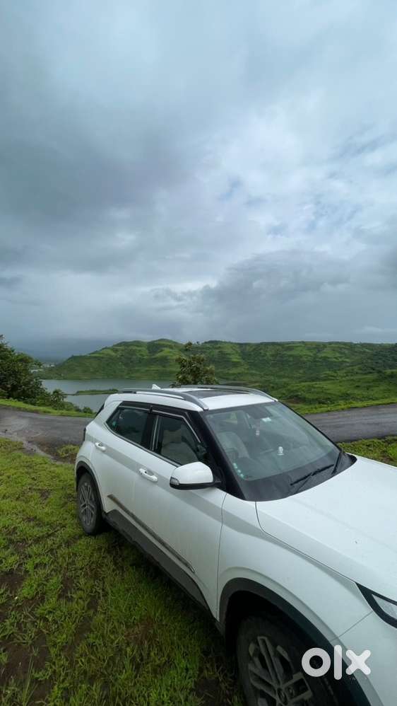 Hyundai Venue 2024 Diesel Excellent Condition- Bh Registration