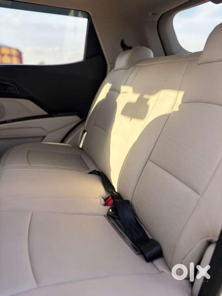 Mahindra Xuv300 W6, 2023, Petrol