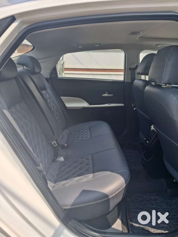 Hyundai Verna Sx Petrol At, 2025, Petrol