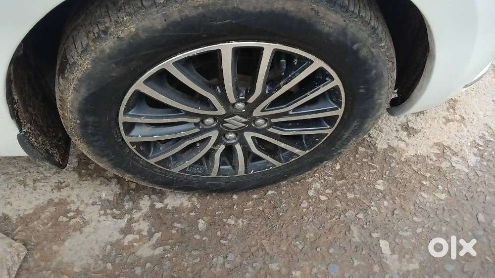 Maruti Suzuki Dzire Ags Zdi Plus, 2017, Diesel