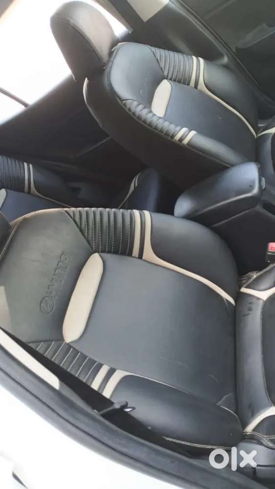 Hyundai Venue 2021 Petrol 42237 Km Driven