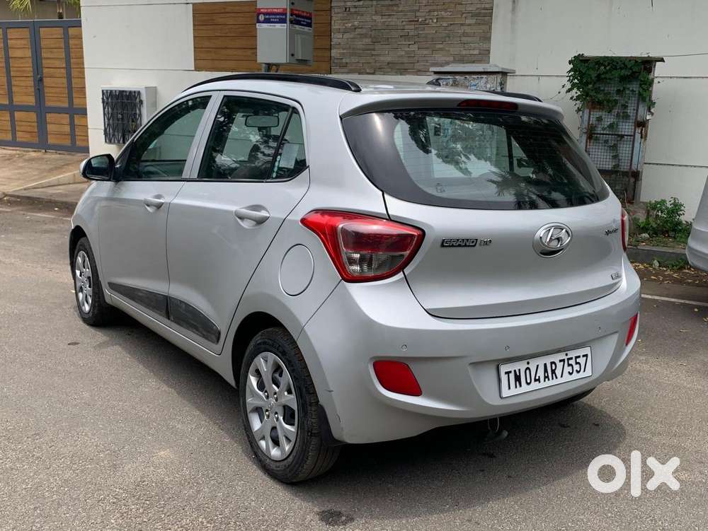 Hyundai Grand I10 Sportz, 2016, Petrol