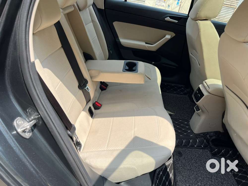 Volkswagen Virtus Highline Plus 1.0 Tsi Mt Less Driven Car