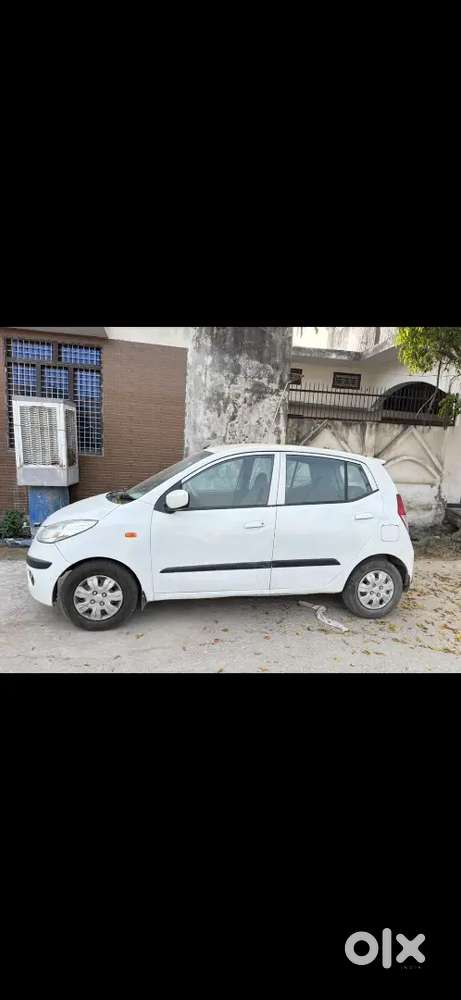 Hyundai I10 Sportz Top Varient Petrol 2010