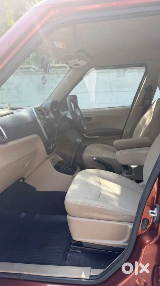 Mahindra Tuv 300 T10, 2019, Diesel