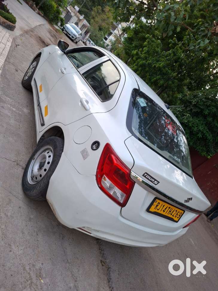 Maruti Suzuki Swift Dzire 1.3 Lxi, 2023, Cng & Hybrids