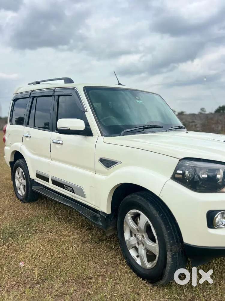 Mahindra Scorpio Classic 2021 1st