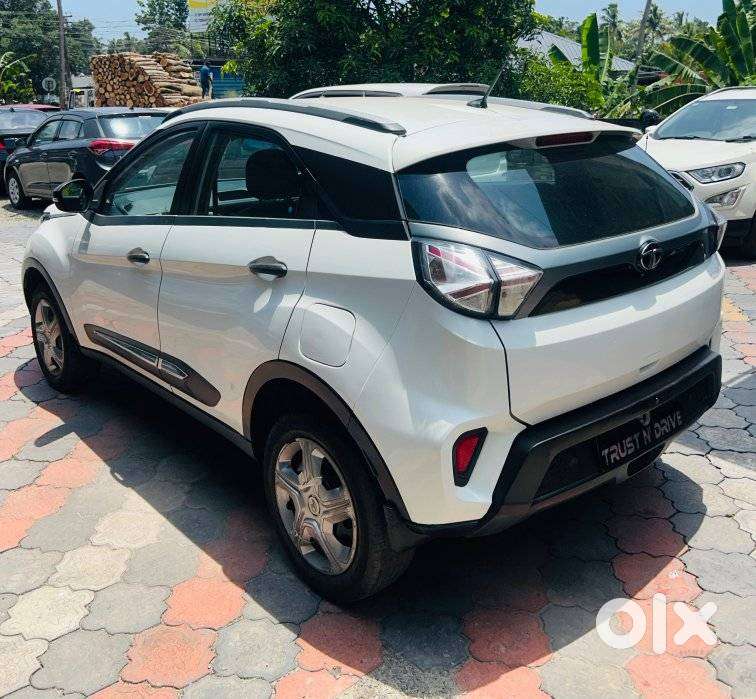 Tata Nexon 1.2 Revotron Xm, 2020, Petrol