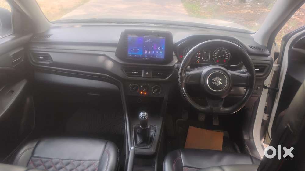 Maruti Suzuki Brezza 1.5 Lxi Smart Hybrid, 2023, Petrol