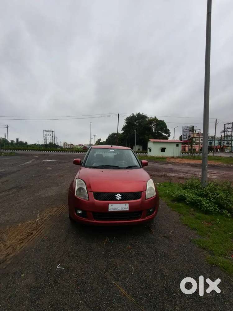 Swift Zxi Top Model With Alloy Wheels