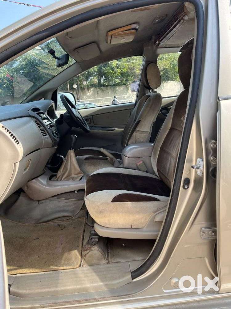 Toyota Innova 2.5 G (diesel) 8 Seater, 2009, Diesel