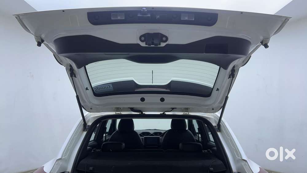 Nissan Magnite 1.0 Xv Premium Turbo Cvt, 2022, Petrol