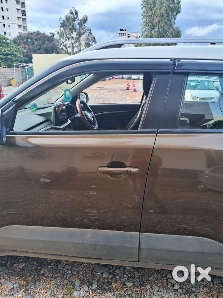 Maruti Suzuki Brezza 1.5 Zxi Plus At Smart Hybrid Dual Tone, 2022, P..
