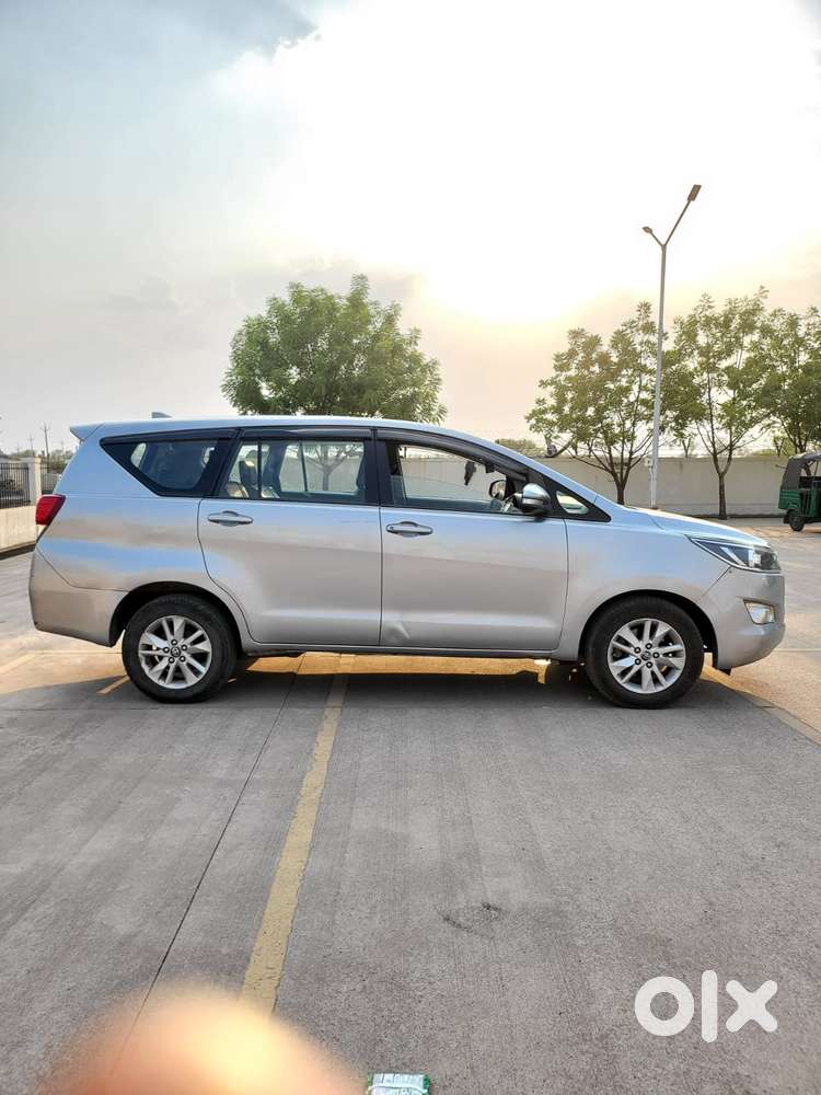 Toyota Innova Crysta 2.4 G Mt 7 Str, 2016, Diesel