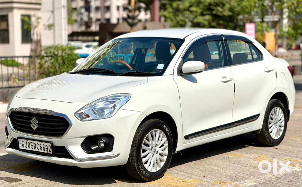 Maruti Suzuki Swift Dzire Amt Zxi, 2017, Petrol