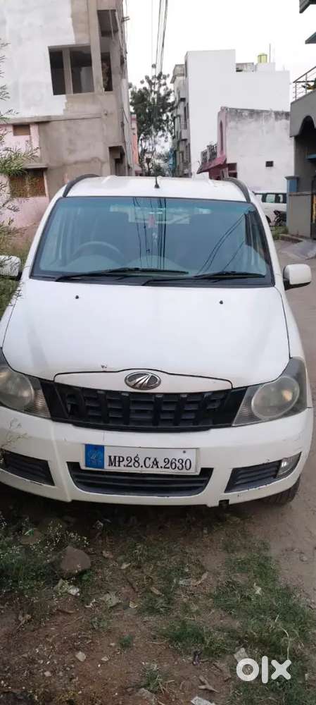 Mahindra Quanto 2015