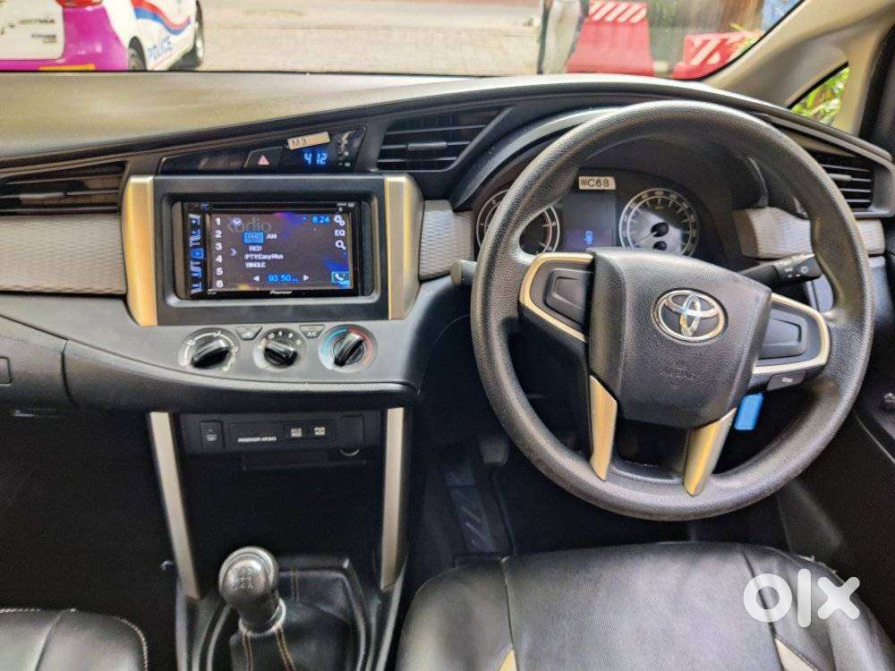 Toyota Innova Crysta 2.4 Gx Mt, 2017, Diesel