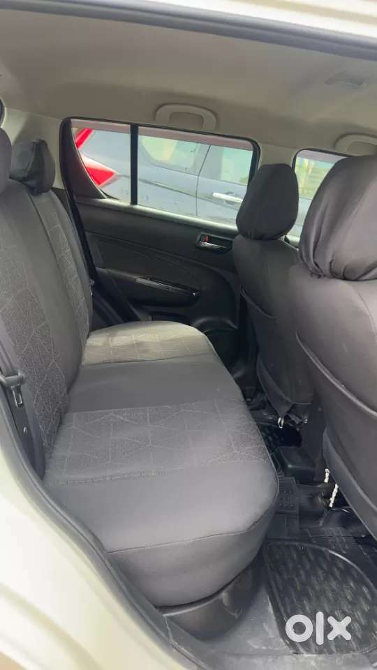 Maruti Suzuki Swift Vxi Optional, 2017, Petrol