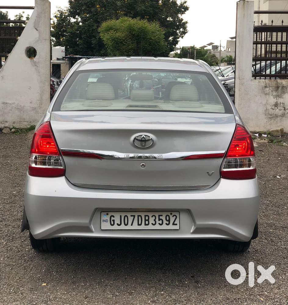 Toyota Etios 1.5 V, 2017, Petrol