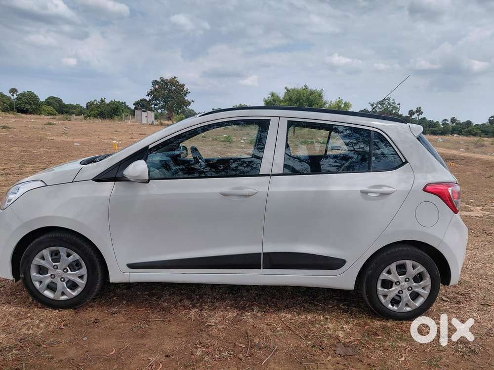 Hyundai Grand I10 Sportz, 2016, Petrol
