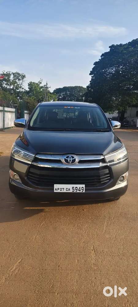 Toyota Innova Crysta Diesel 2018 ,2.4 V , 8 Seater