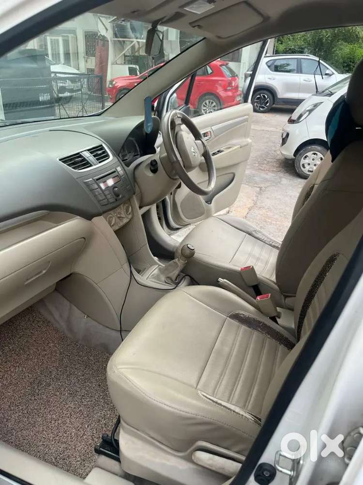 Maruti Suzuki Ertiga 1.5 Lxi 2014