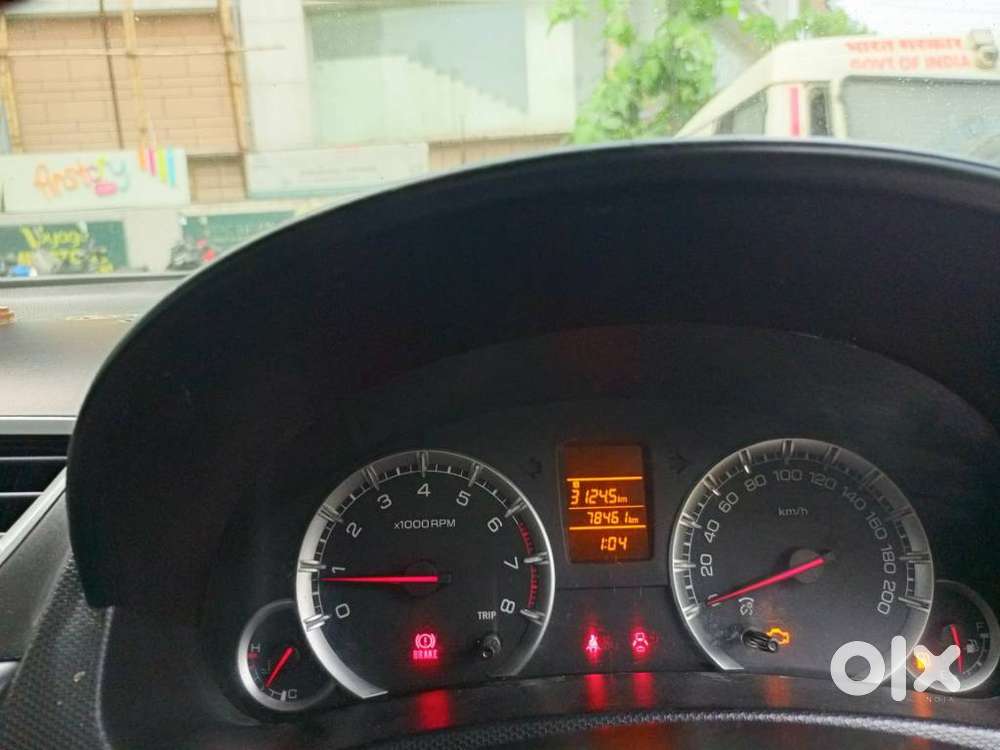 Maruti Suzuki Swift Vxi, 2015, Petrol