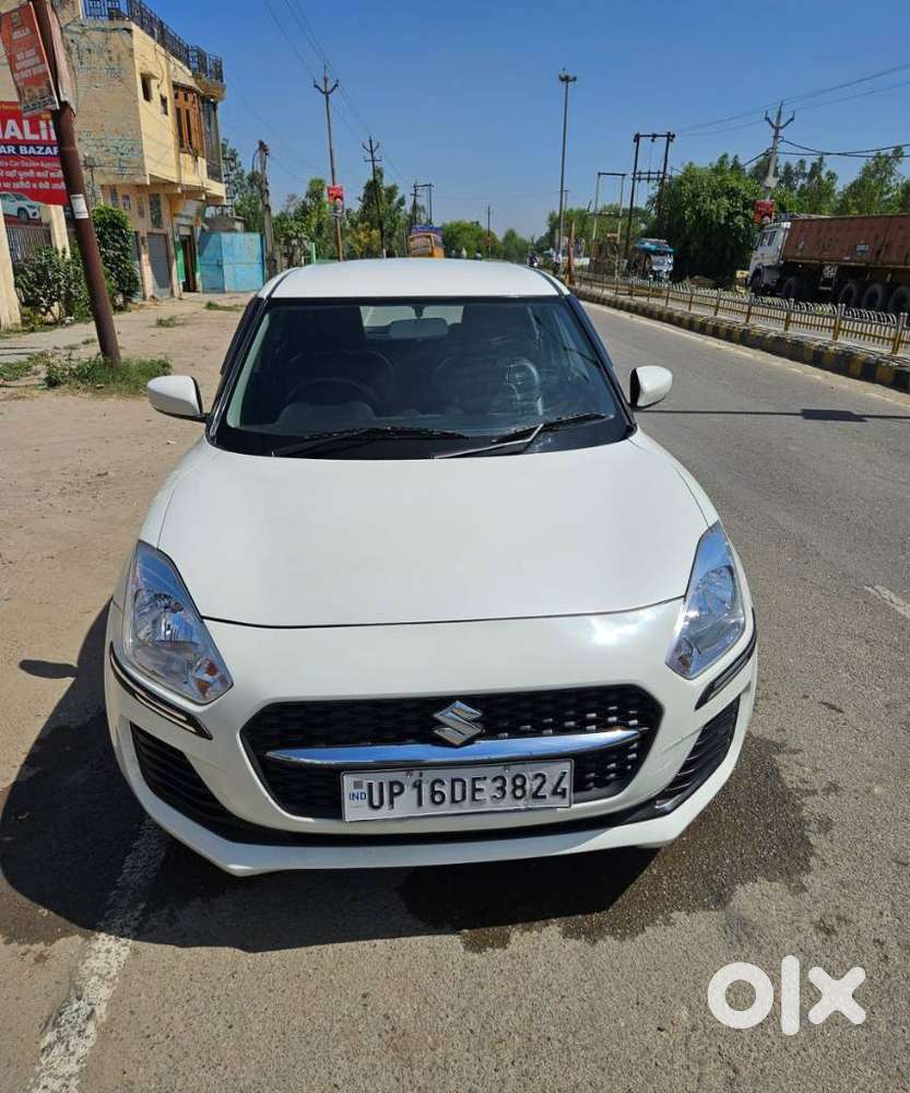 Maruti Suzuki Swift Vxi + Manual, 2022, Petrol