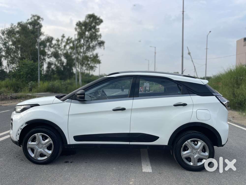 Tata Nexon 1.2 Revotron Xma Amt, 2021, Petrol