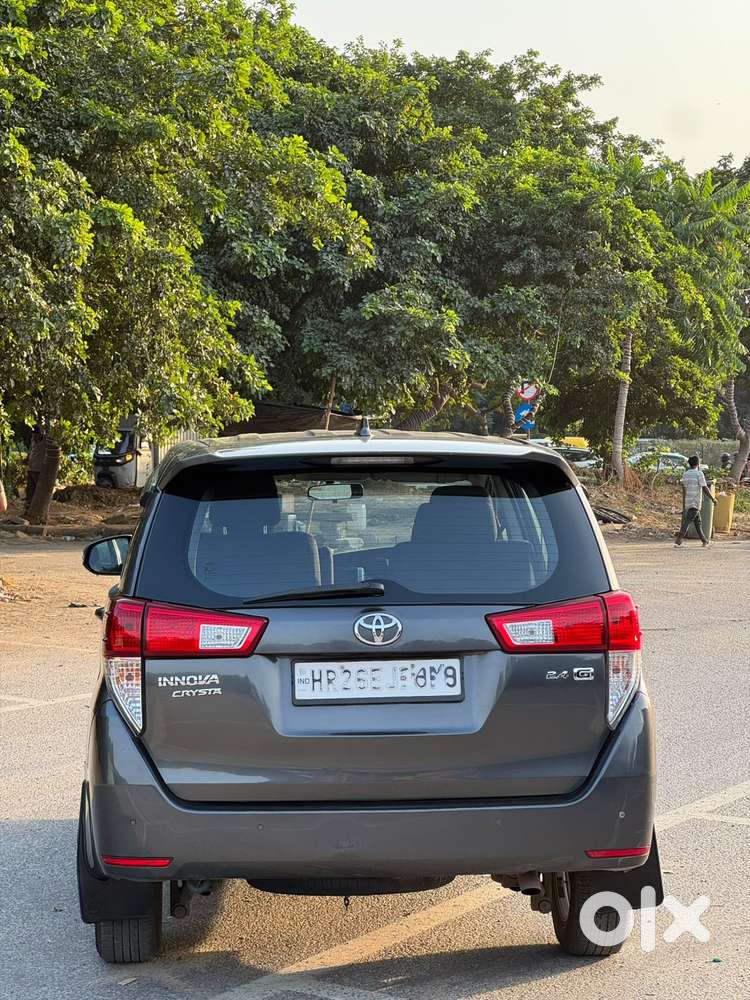 Toyota Innova Crysta 2.4 G Plus Mt 7 Str, 2020, Diesel