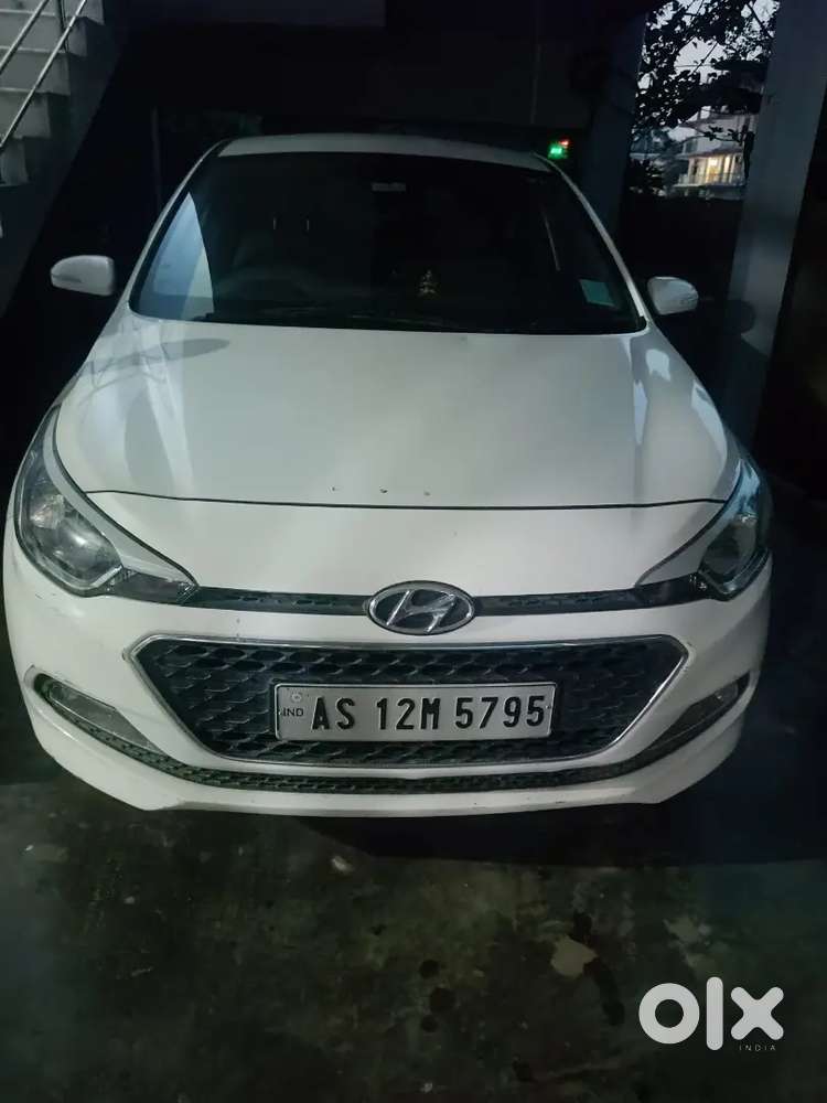 Hyundai 120 Sportz Model