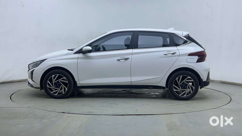 Hyundai New I20 1.2 Asta (o) Mt, 2023, Petrol