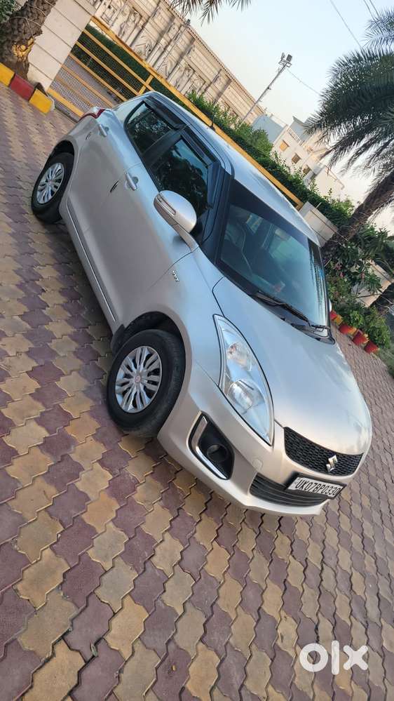 Maruti Suzuki Swift Vxi + Manual, 2016, Petrol