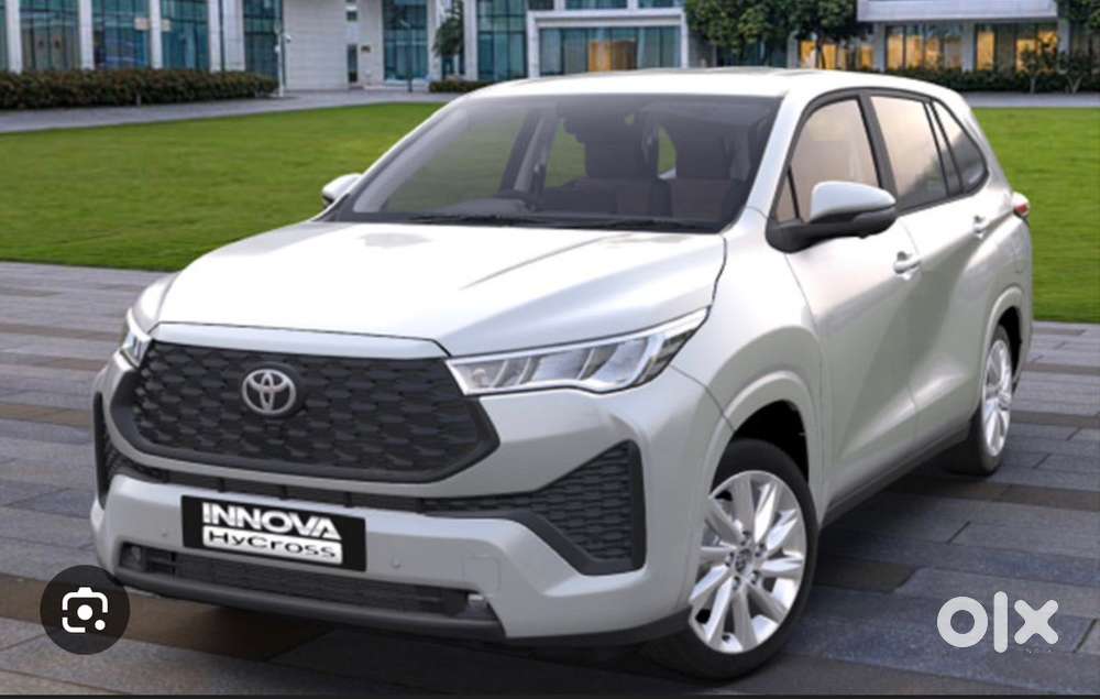 Toyota Innova Hycross 2024 Petrol 39000 Km Driven