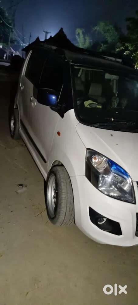 Fully Loading Car Tiptop Condition Sony Woofer With Music System