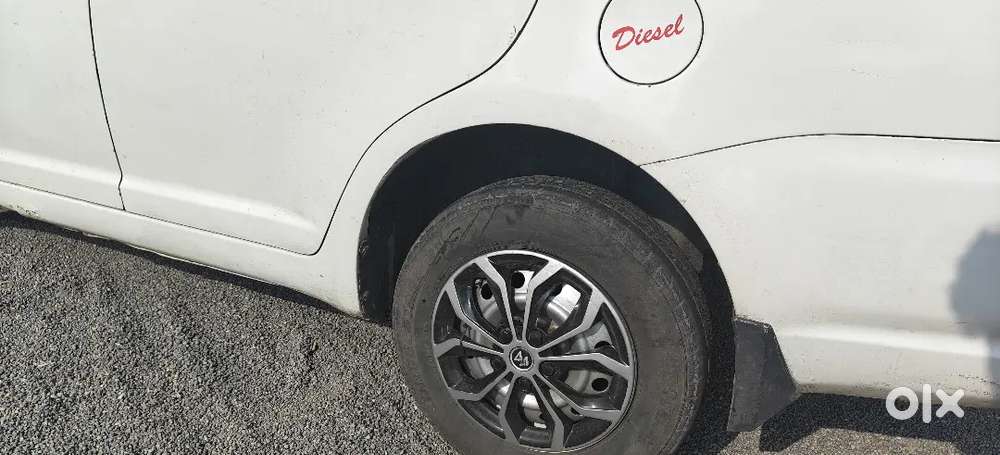 Maruti Suzuki Swift Dzire 2009