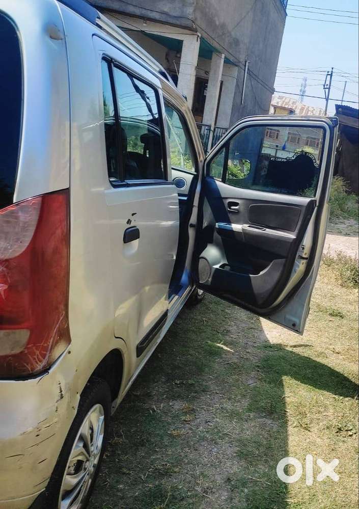 Sliver Wagonr Car 2011 In Mint Condition Maruati Suzuki