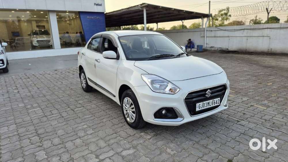 Maruti Suzuki Dzire 1.2 Vxi, 2022, Petrol