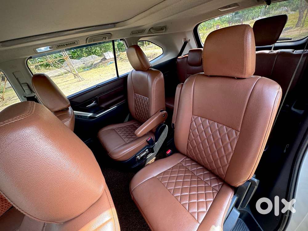 Toyota Innova Hycross 2.0 Vx Hybrid 8 Str, 2024, Petrol