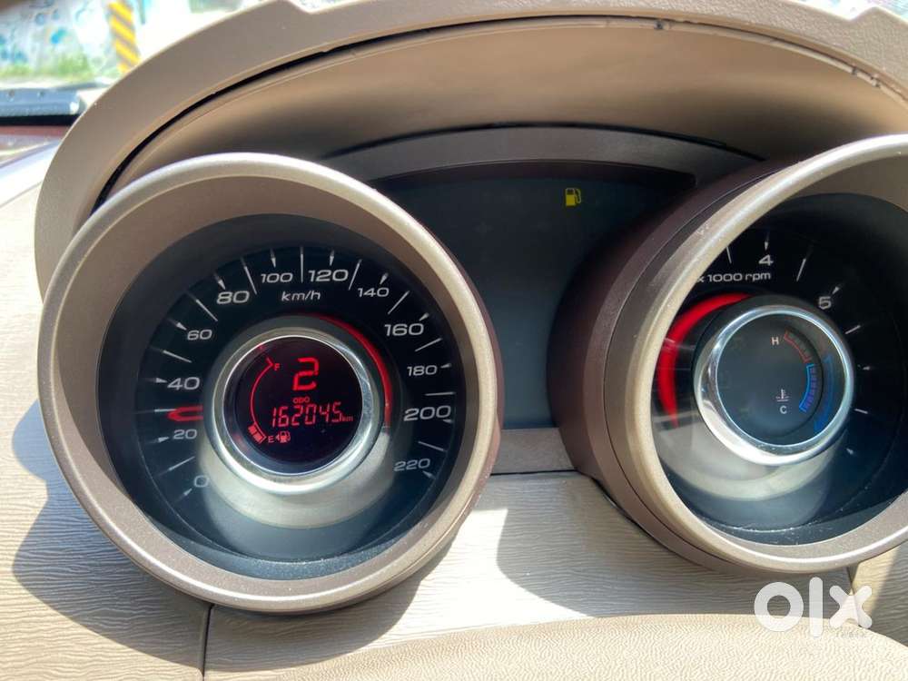 Mahindra Xuv500 2014 Diesel Well Maintained