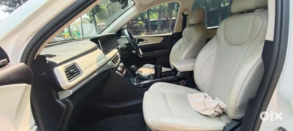 Mahindra Xuv700 2022 Diesel Well Maintained