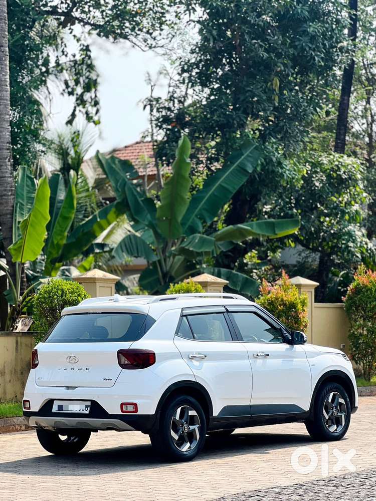 Hyundai Venue 1.0 Sx (o) Turbo Dct, 2019, Petrol