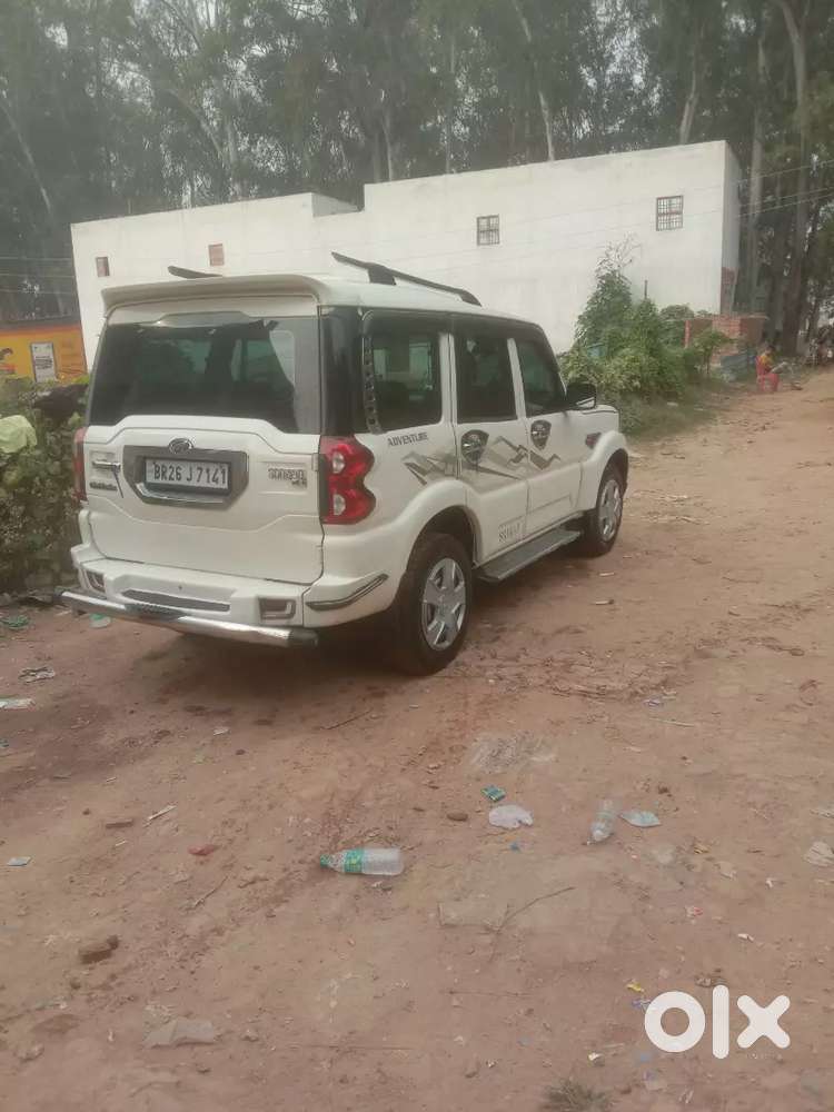 Mahindra Scorpio S4 2016 डीज़ल