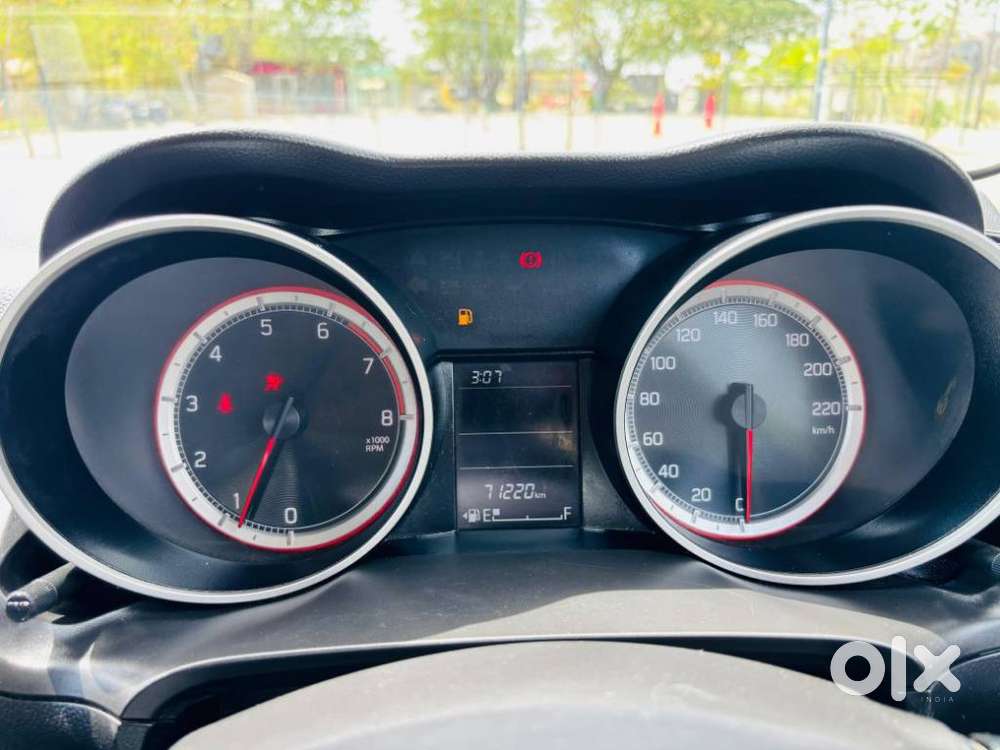 Maruti Suzuki Swift 1.2 Vxi (o), 2021, Petrol