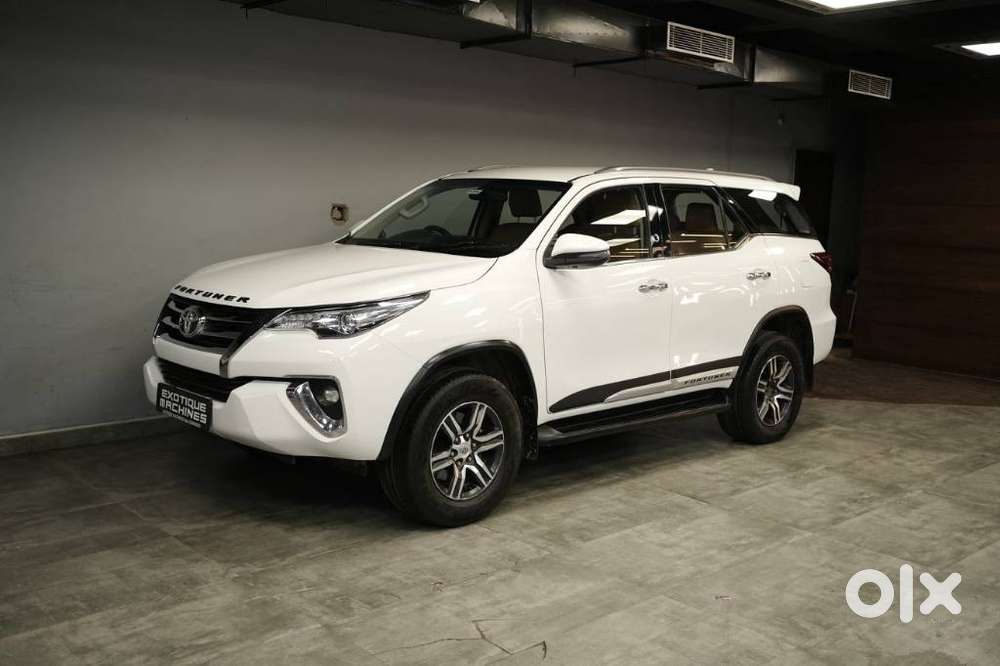 Toyota Fortuner 4x2 Manual, 2017, Diesel