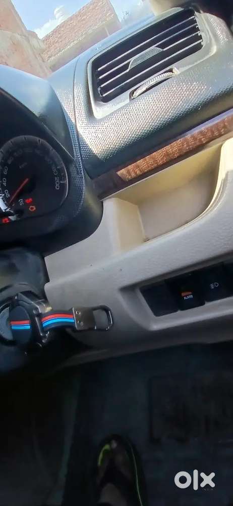 Maruti Suzuki Swift Dzire 2012 Diesel