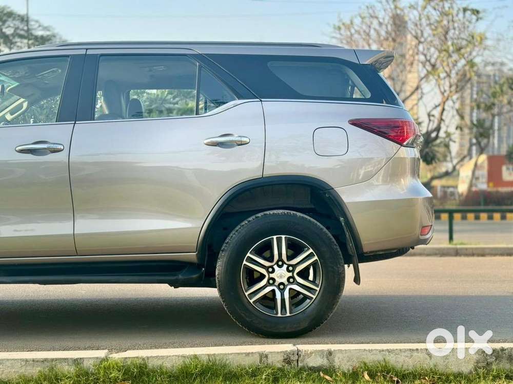 Toyota Fortuner 2017 Diesel Only 88000 Km Driven