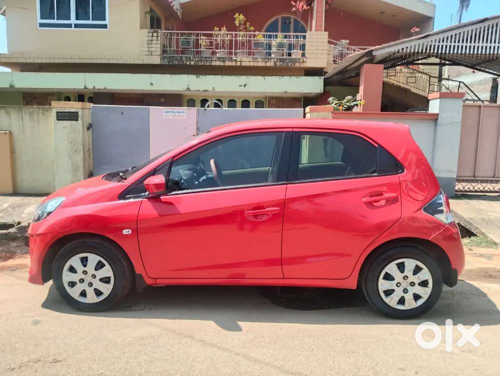 Honda Brio 2012 Petrol 60000 Km Driven 2.90 Lack Slightly Negotiable