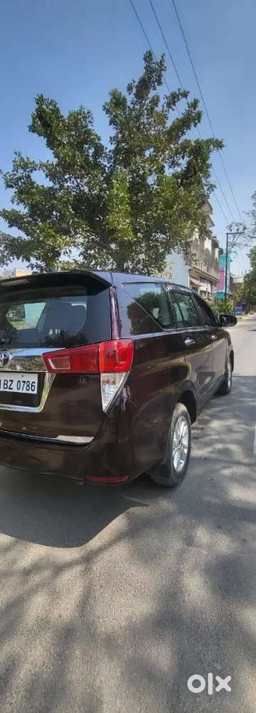 Toyota Innova Crysta 2016 Diesel 97000 Km Driven